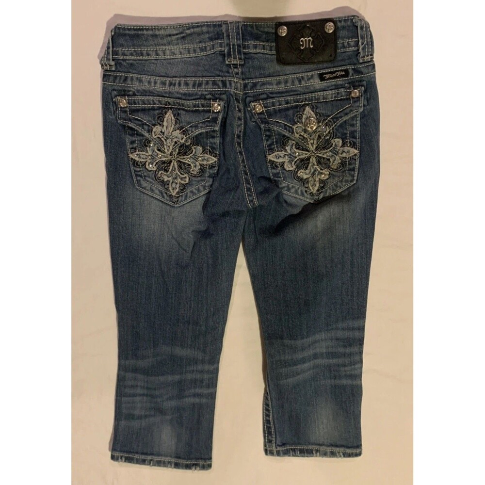MISS ME Low Rise Jeans Capris Women’s 26 Stretch Distressed Embellished